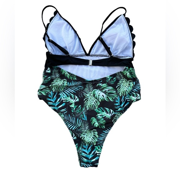 Palms swim suit one piece size L - Picture 3 of 4